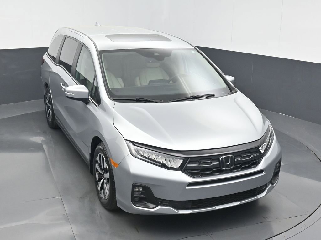 Certified 2025 Honda Odyssey EX-L image 3