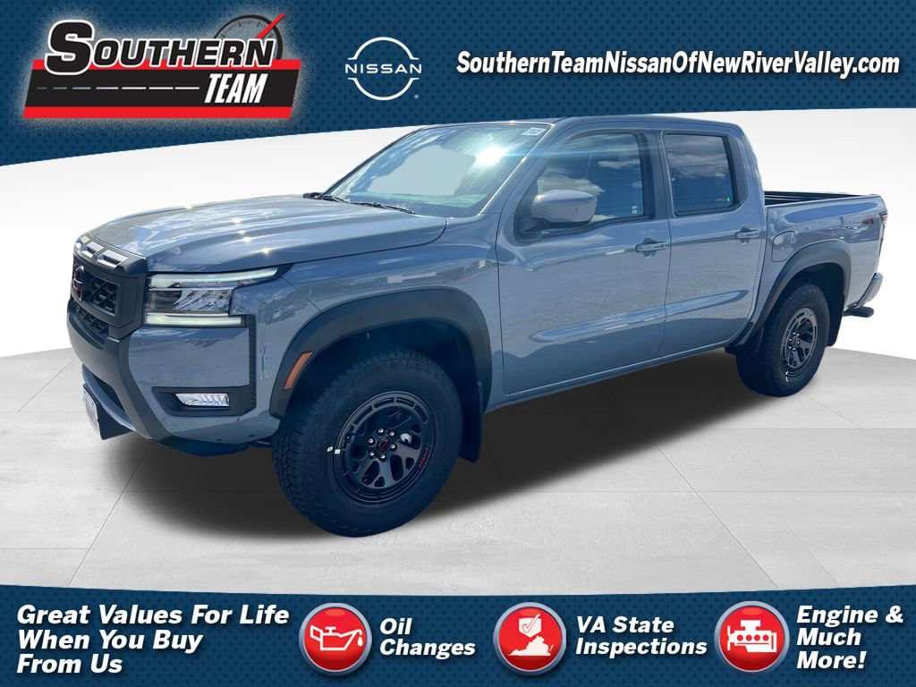 New 2025 Nissan Frontier PRO-4X w/ Interior Protection Package