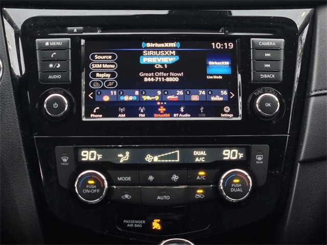 Used 2020 Nissan Rogue SV image 11