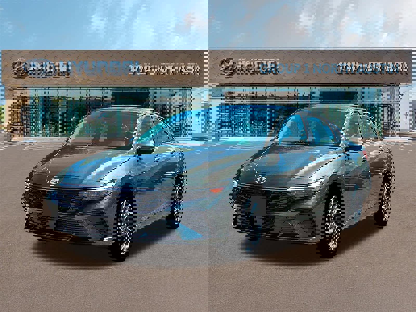 New 2025 Hyundai Elantra Limited image 3