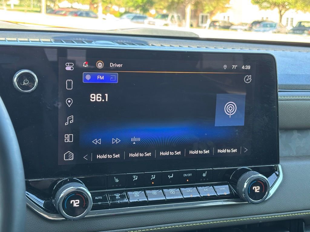 Used 2024 Chevrolet Colorado ZR2 w/ Technology Package image 20