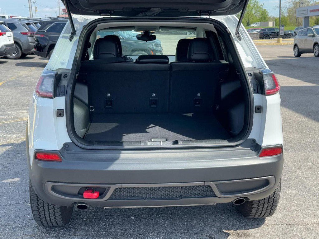 Used 2022 Jeep Cherokee Trailhawk AWD/4WD image 6