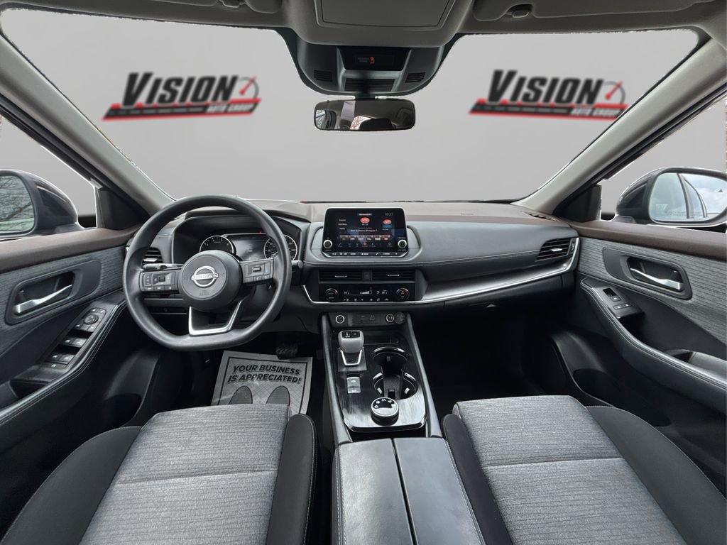 Used 2023 Nissan Rogue SV image 24
