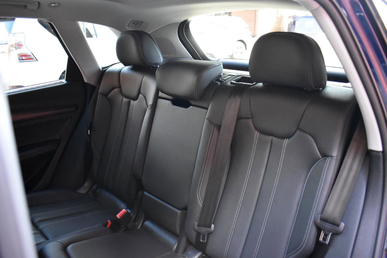 Used 2021 Audi Q5 Prestige w/ Prestige Package image 15
