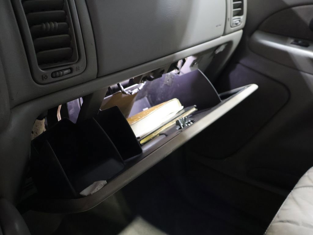 Used 2002 Chevrolet Silverado 1500 LT AWD/4WD image 24