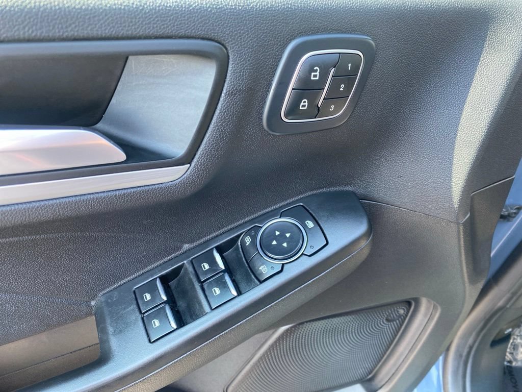 Used 2023 Ford Escape Platinum AWD/4WD image 19
