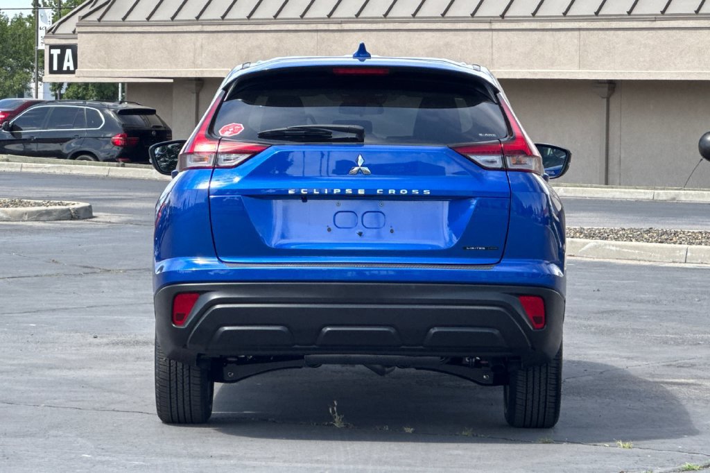 New 2026 Mitsubishi Eclipse Cross LE AWD/4WD image 8