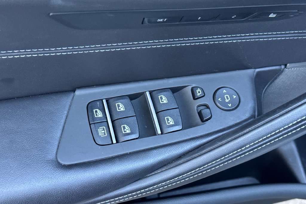 Used 2023 BMW M5 w/ Executive Package AWD/4WD image 16