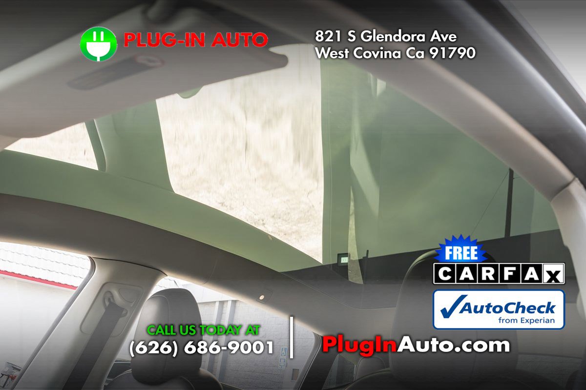 Used 2023 Tesla Model Y Performance image 10