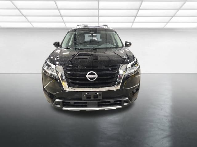Used 2024 Nissan Pathfinder SL image 10