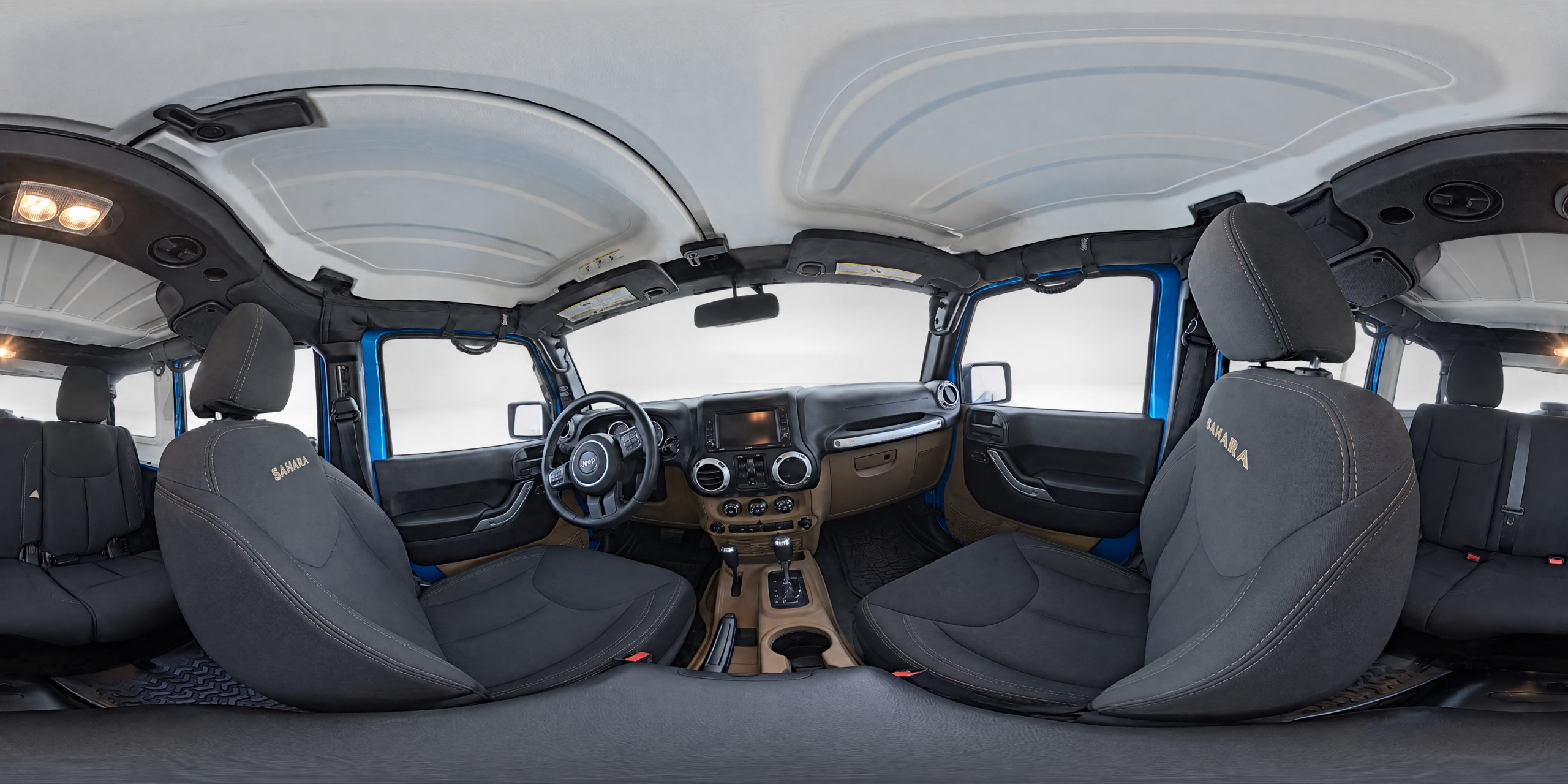 Used 2015 Jeep Wrangler Unlimited Sahara w/ Connectivity Group AWD/4WD image 9