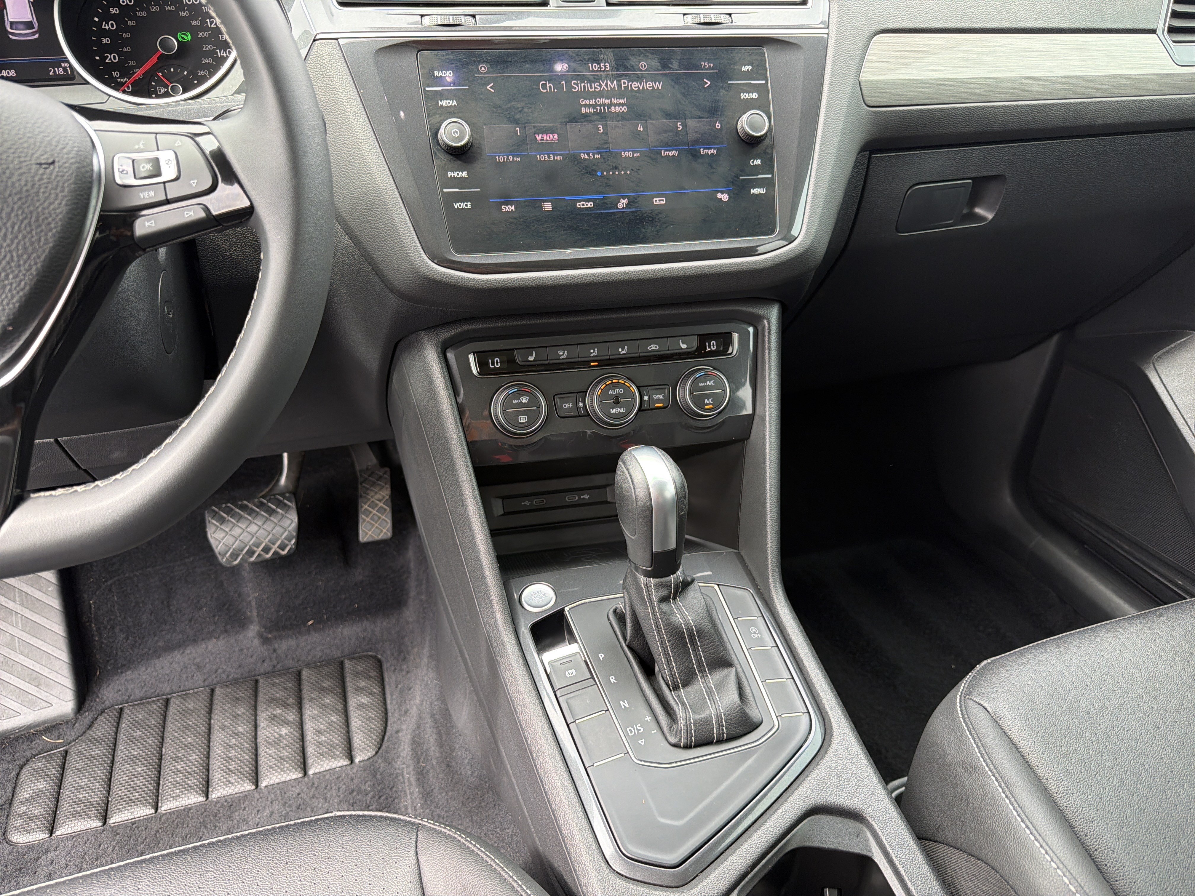 Used 2021 Volkswagen Tiguan SE FWD image 27