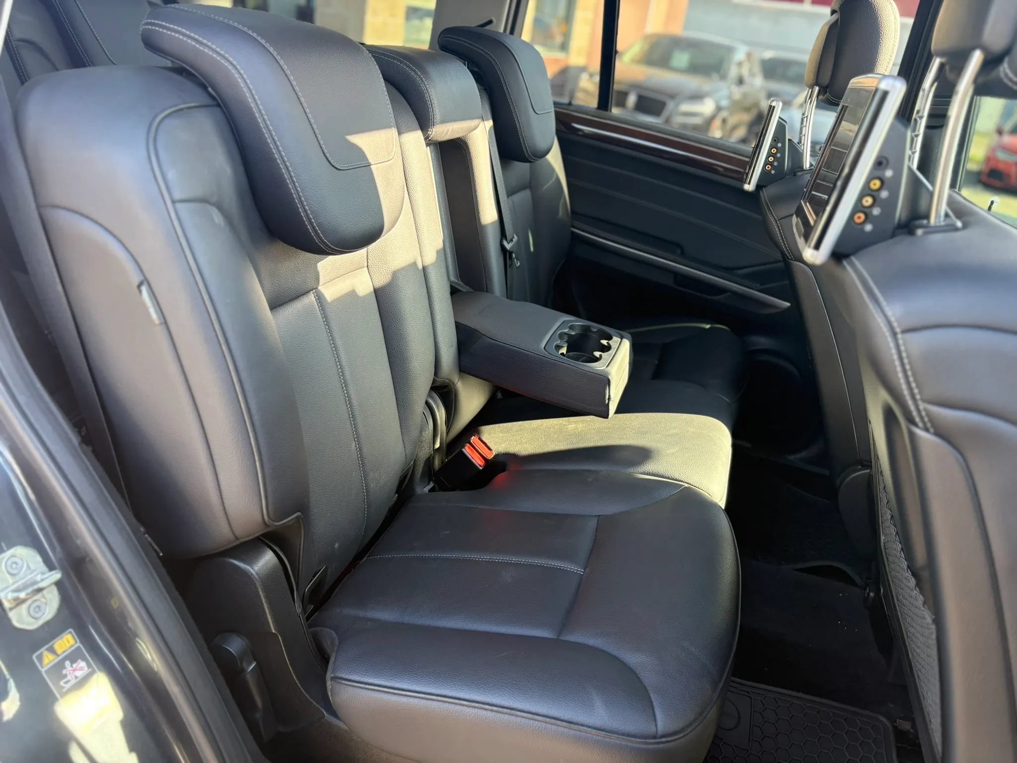 Used 2012 Mercedes-Benz GL 450 4MATIC image 15