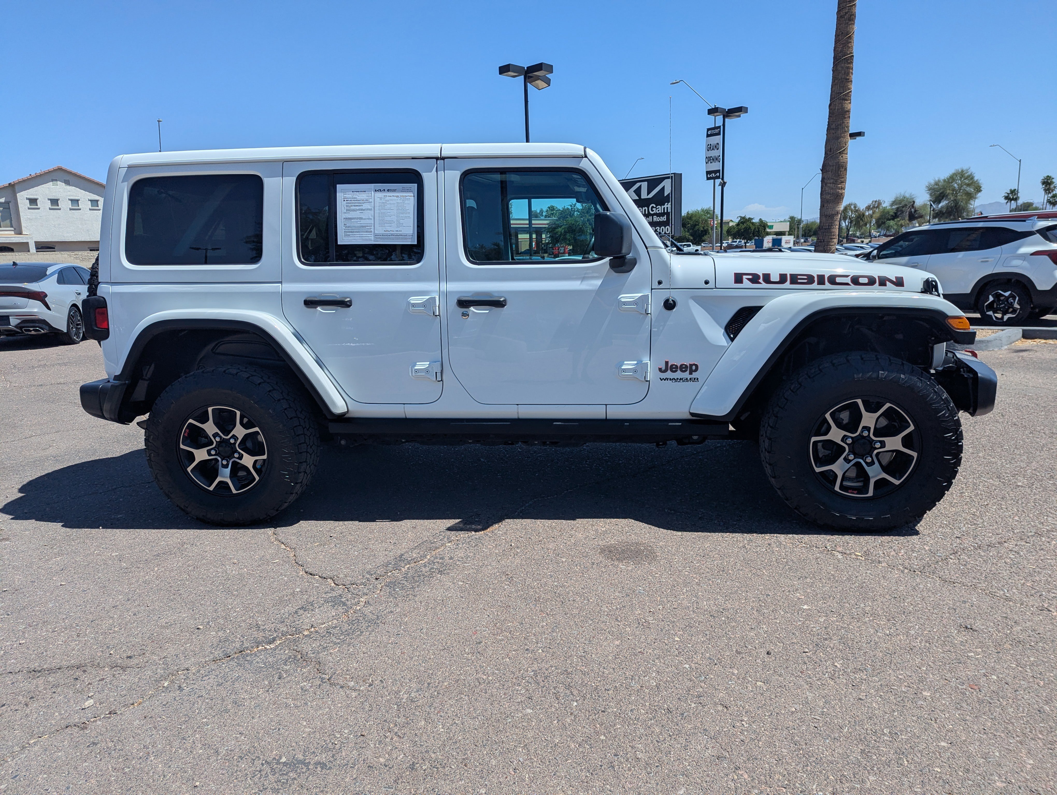 Used 2018 Jeep Wrangler Unlimited Rubicon AWD/4WD image 2