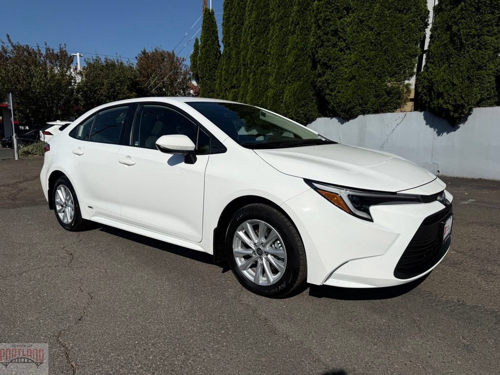 Certified 2025 Toyota Corolla LE w/ LE Premium Package