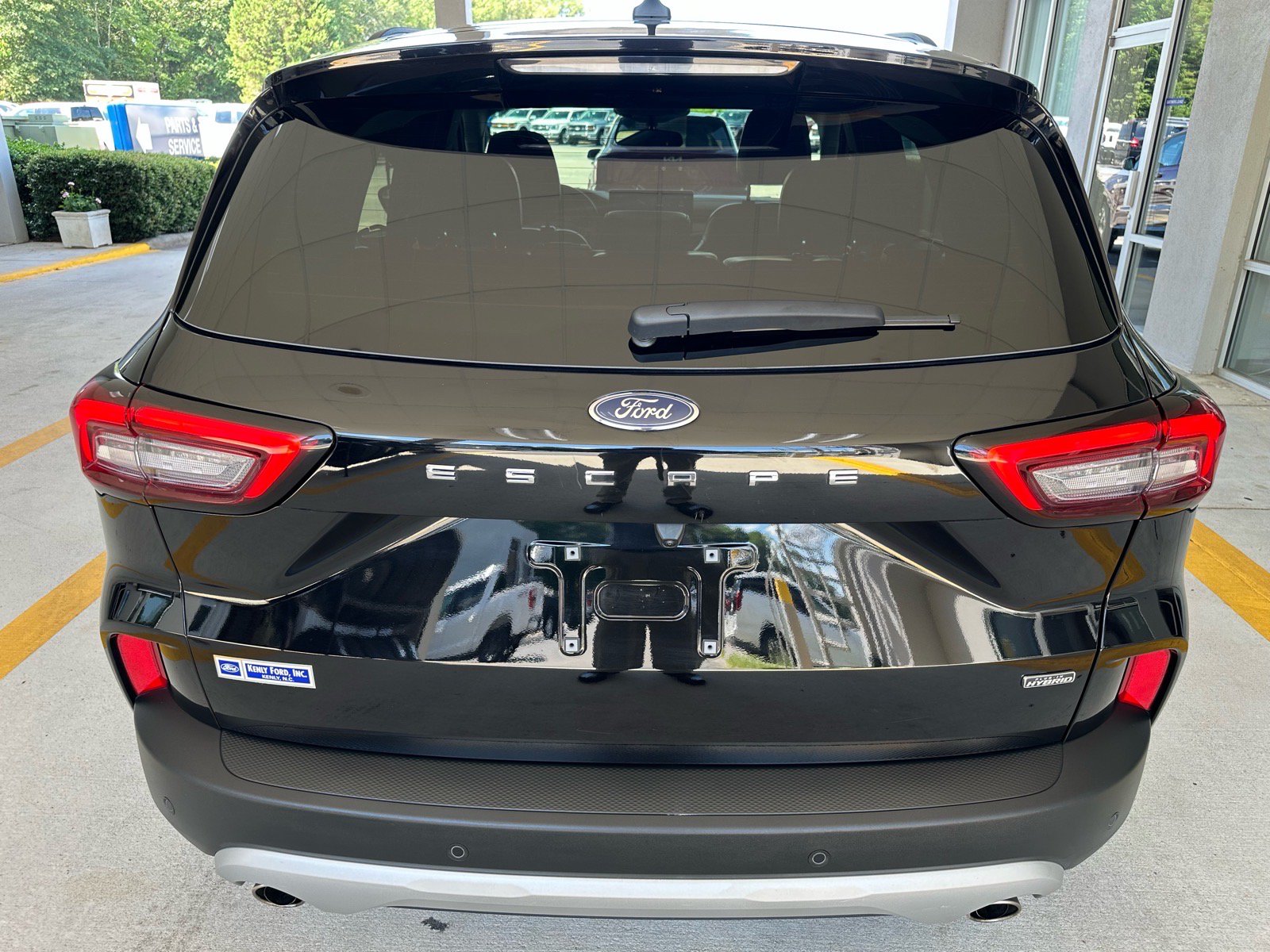 Certified 2026 Ford Escape SE FWD image 10