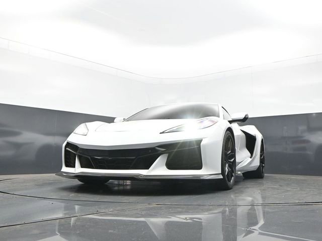Used 2023 Chevrolet Corvette Z06 RWD image 26