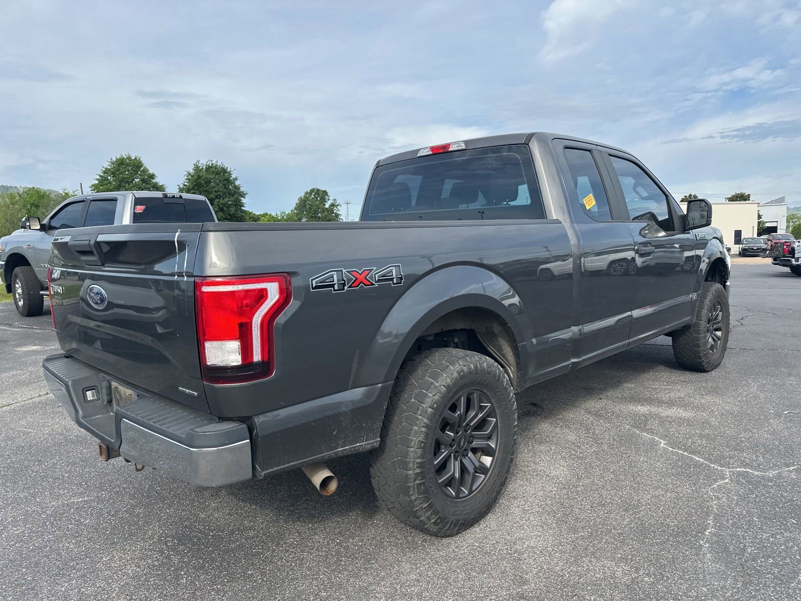 Used 2015 Ford F150 XL w/ Equipment Group 101A Mid AWD/4WD image 3