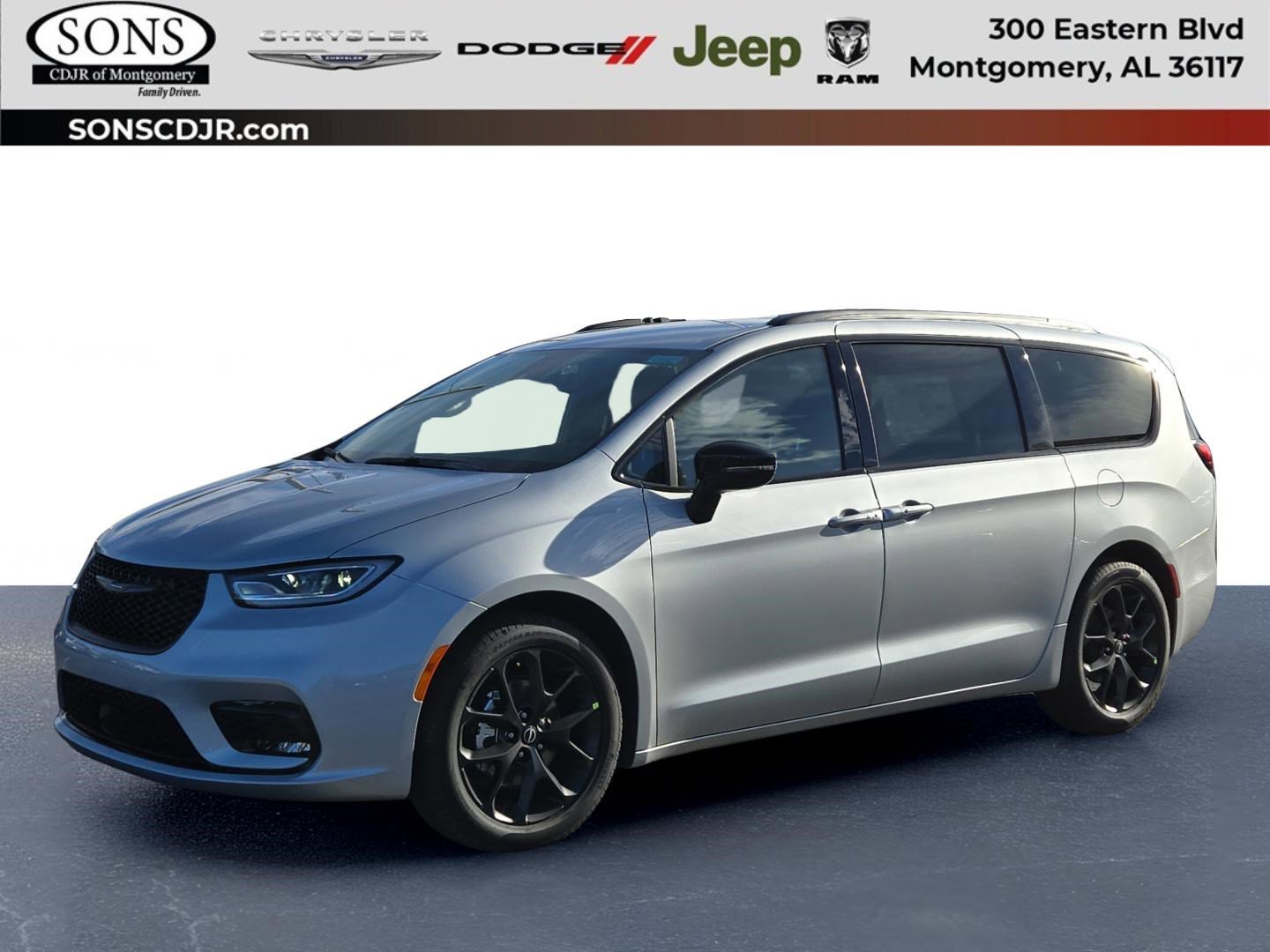New 2026 Chrysler Pacifica Select w/ S Appearance Package image 1