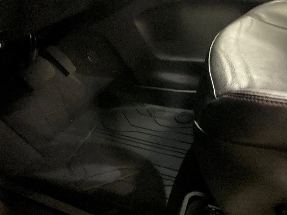 Used 2024 Chevrolet Equinox RS w/ RS Leather Package image 19