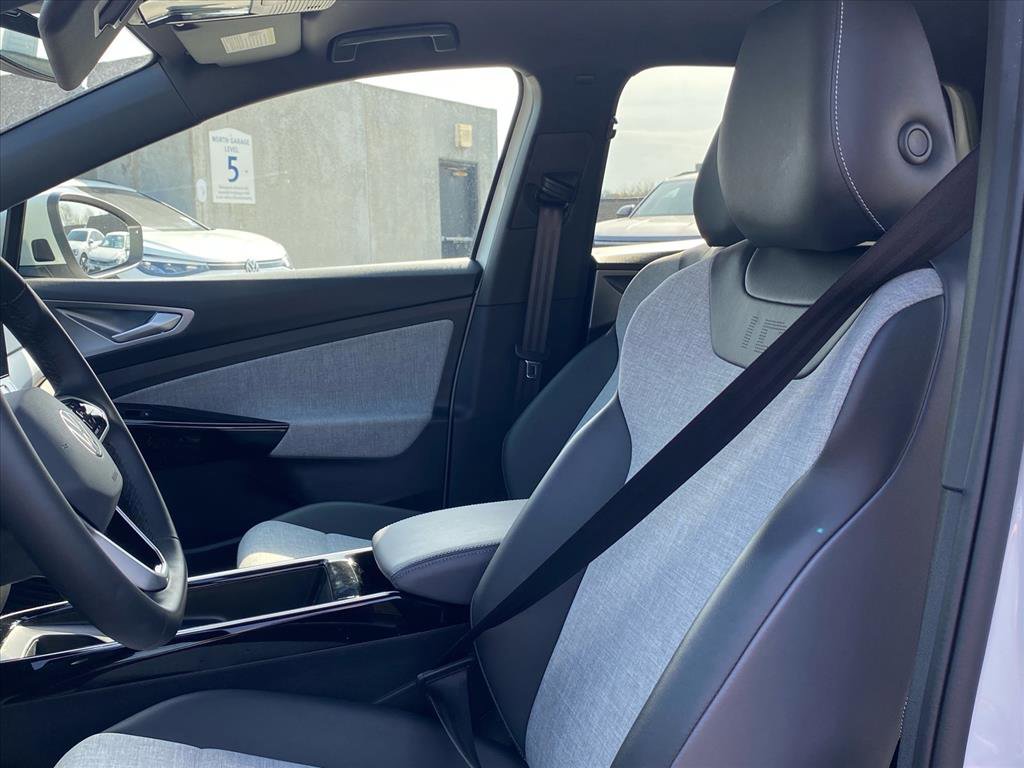 Certified 2023 Volkswagen ID.4 2WD image 12