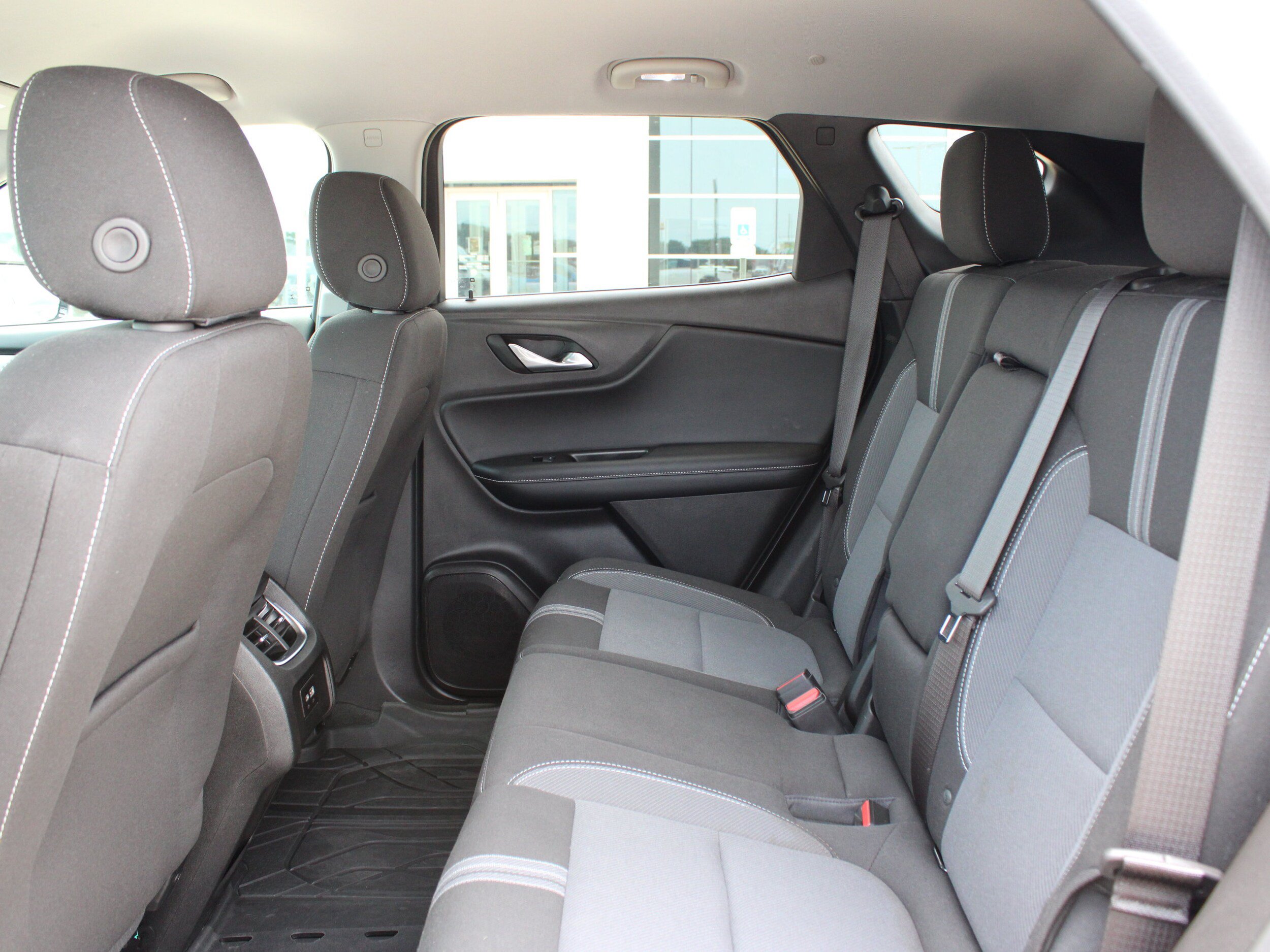Used 2024 Chevrolet Blazer LT w/ Convenience Package FWD image 34