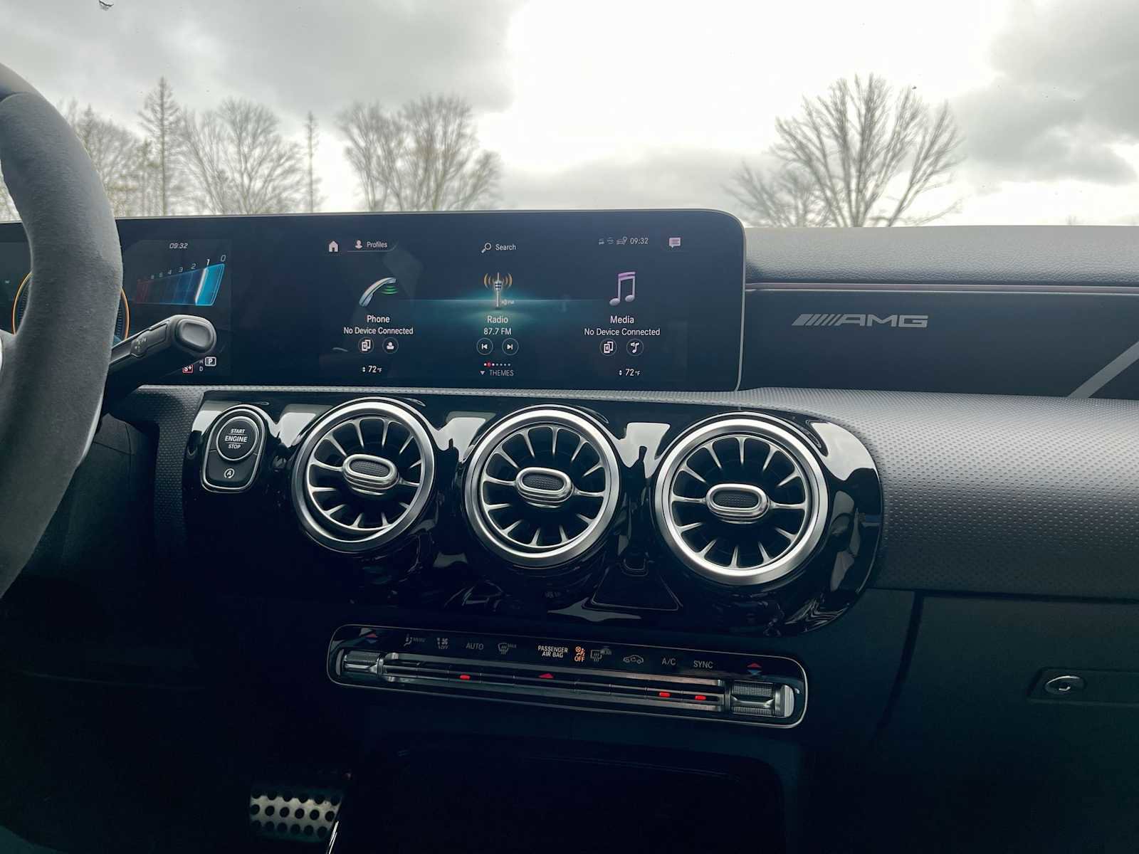 Certified 2020 Mercedes-Benz A 35 AMG 4MATIC image 32