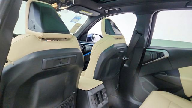 Used 2025 BMW X3 xDrive30i w/ Premium Package image 31