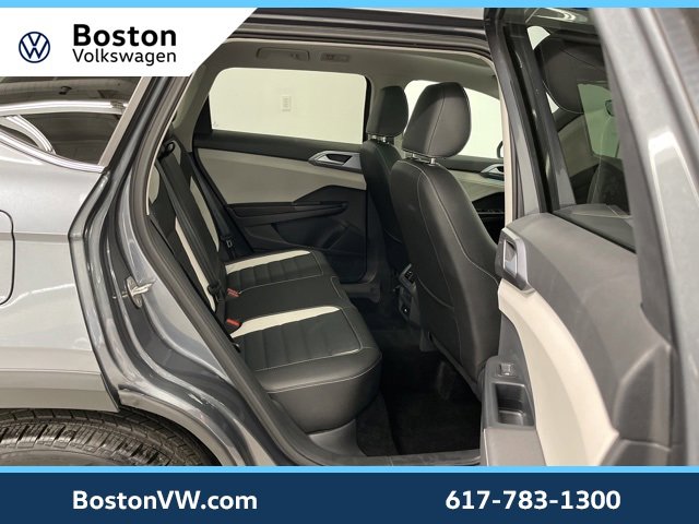 Used 2025 Volkswagen Taos SEL w/ Black Wheel Plus Package image 13