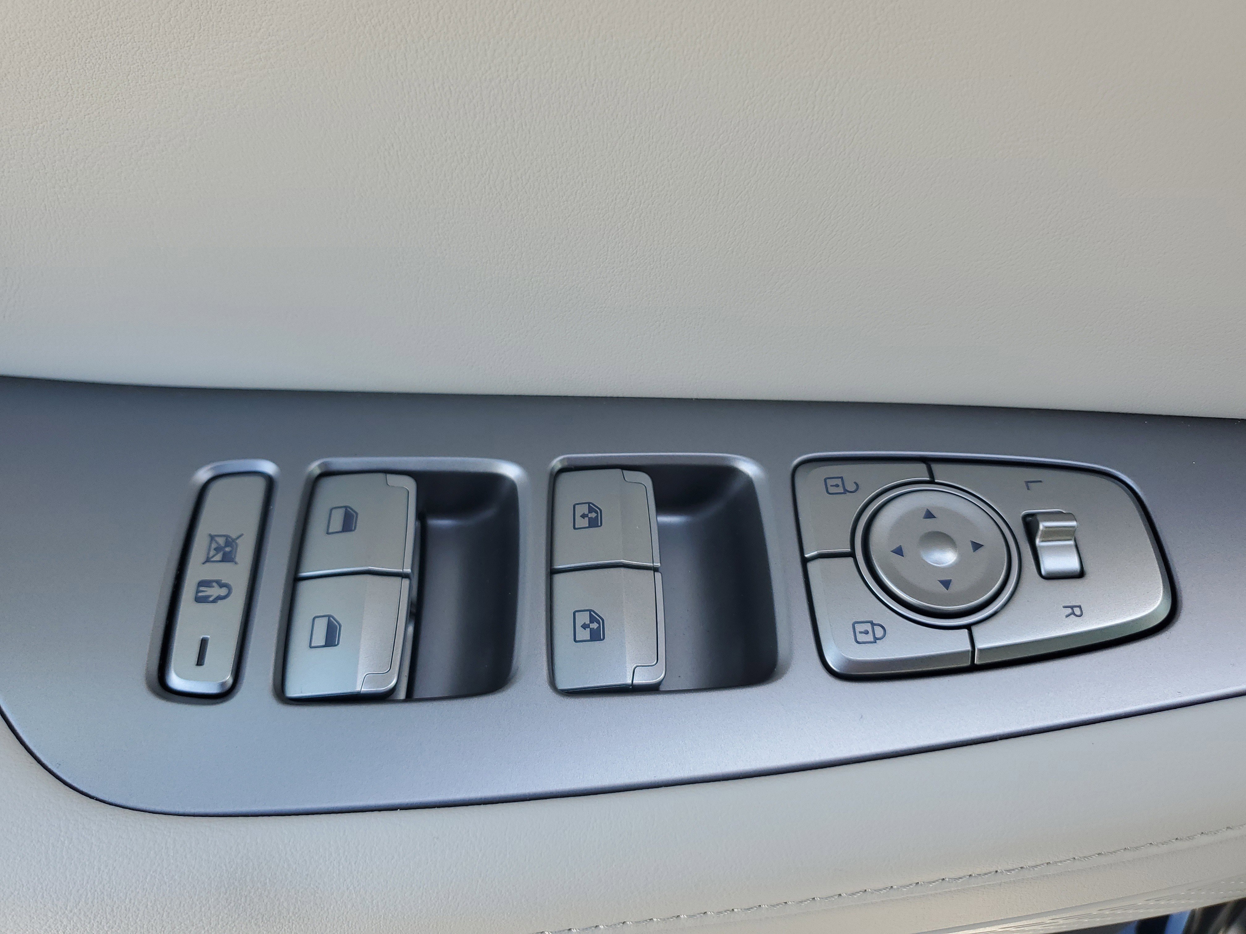 Used 2025 Hyundai Palisade Limited image 28