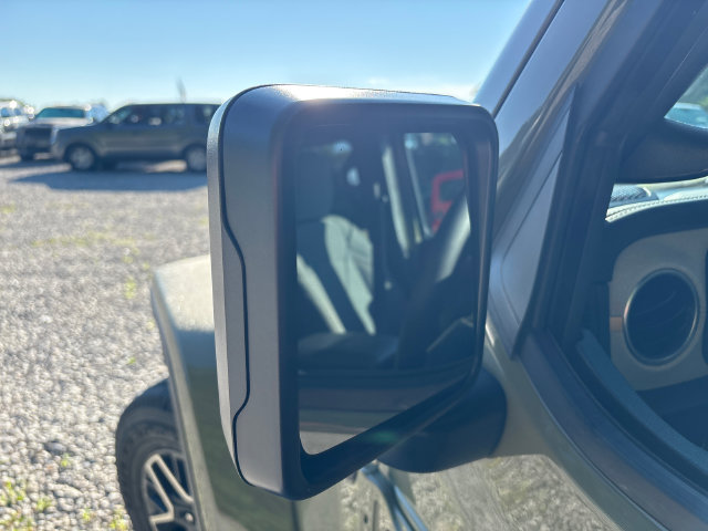 Used 2026 Jeep Wrangler Unlimited Sahara AWD/4WD image 6