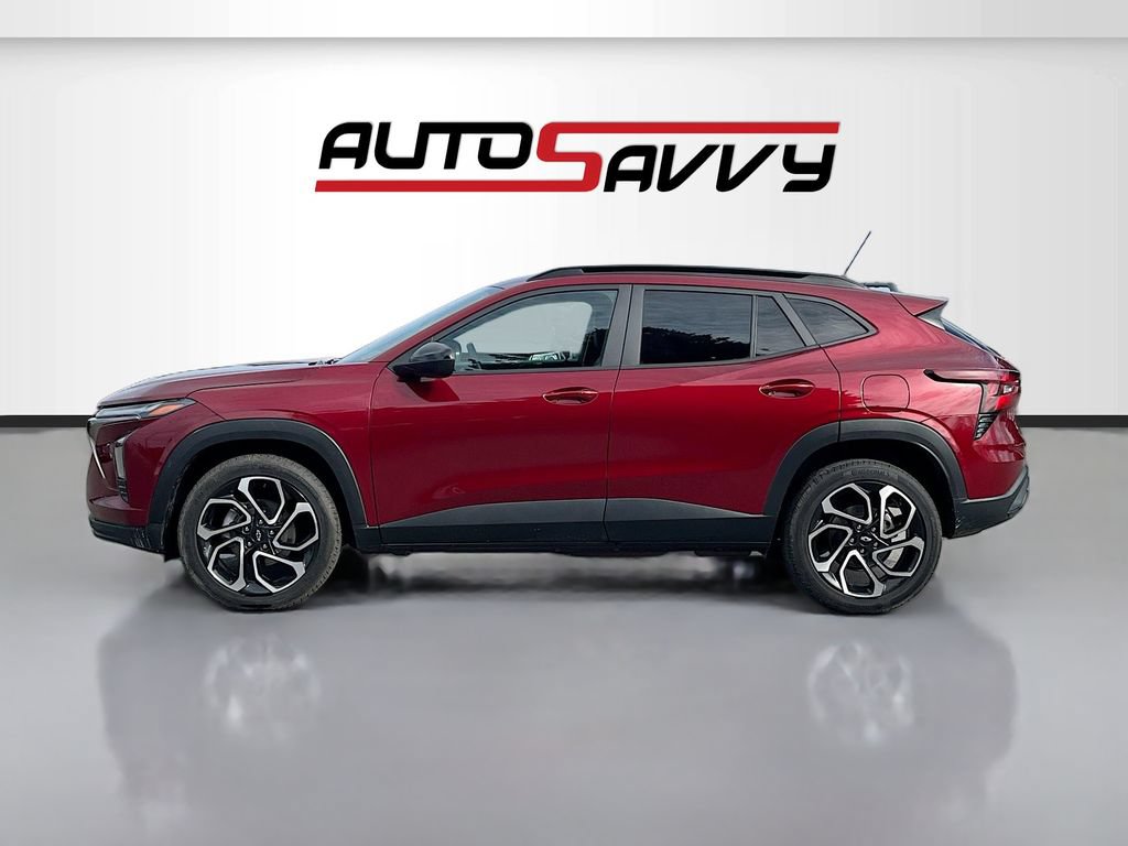 Used 2024 Chevrolet Trax RS w/ Driver Confidence Package FWD image 4