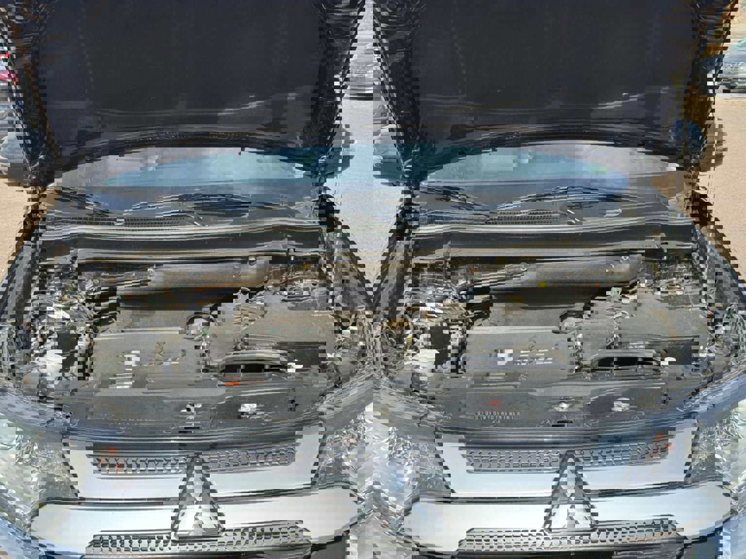 Used 2019 Mitsubishi Outlander SE image 18