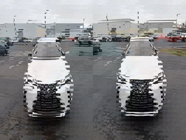 Used 2025 Lexus UX 300h AWD image 10