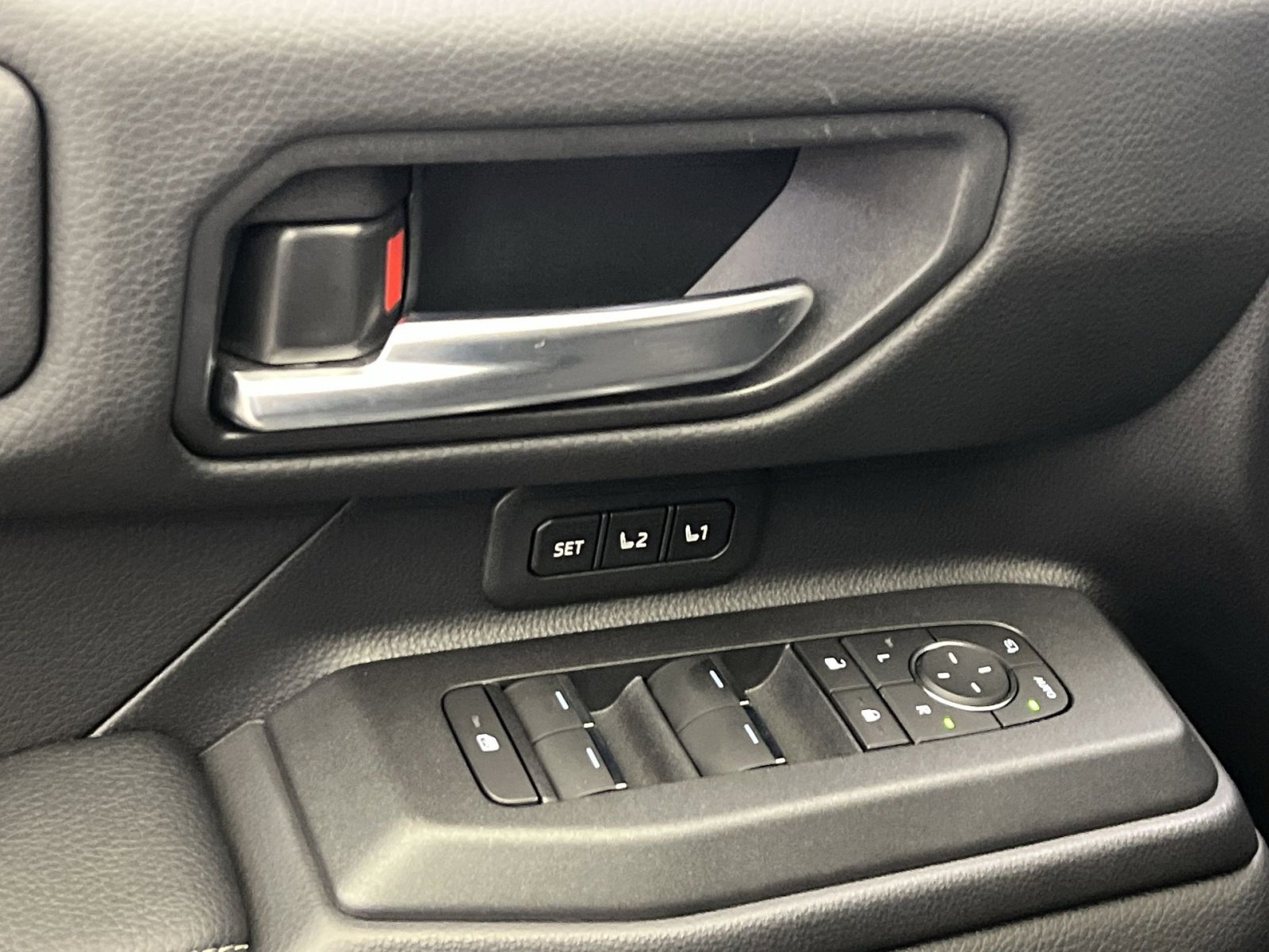 Used 2024 Toyota Land Cruiser image 13