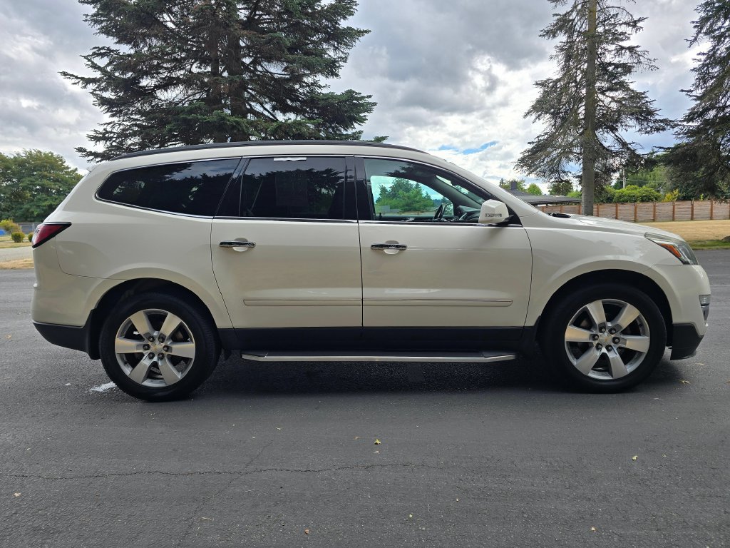 Used 2015 Chevrolet Traverse LTZ AWD/4WD image 7