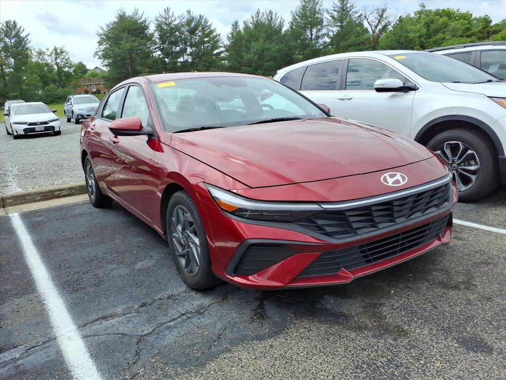 Used 2024 Hyundai Elantra SEL FWD image 13