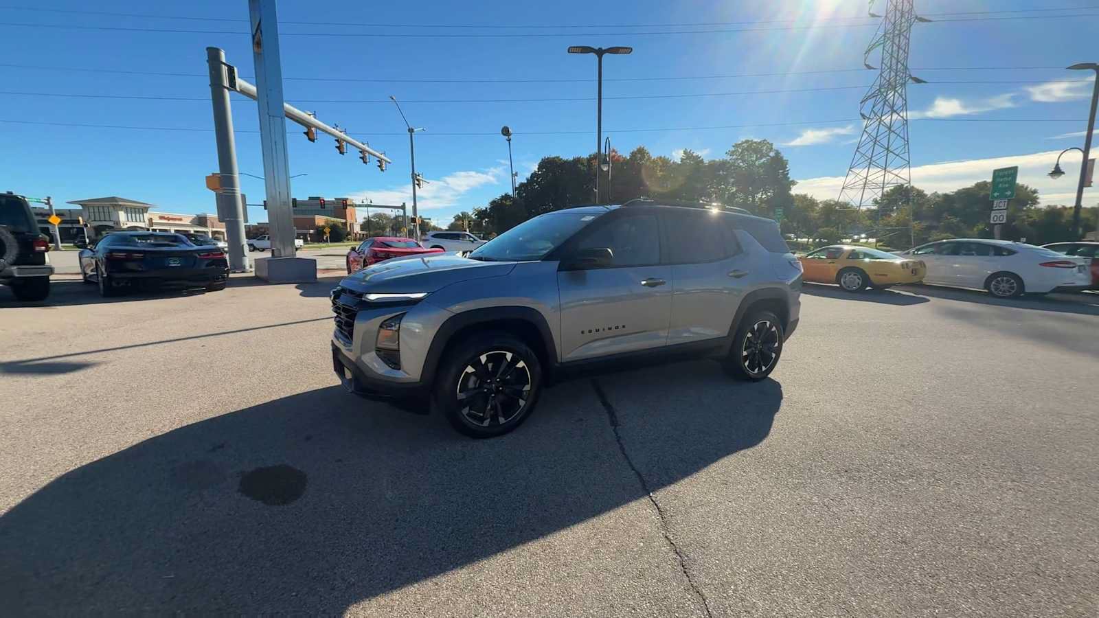 Certified 2025 Chevrolet Equinox RS AWD/4WD image 4