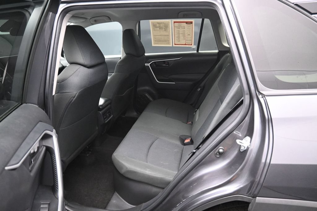 Used 2025 Toyota RAV4 LE AWD/4WD image 26