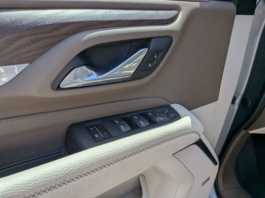 Certified 2023 GMC Yukon XL Denali w/ Denali Reserve Package AWD/4WD image 10