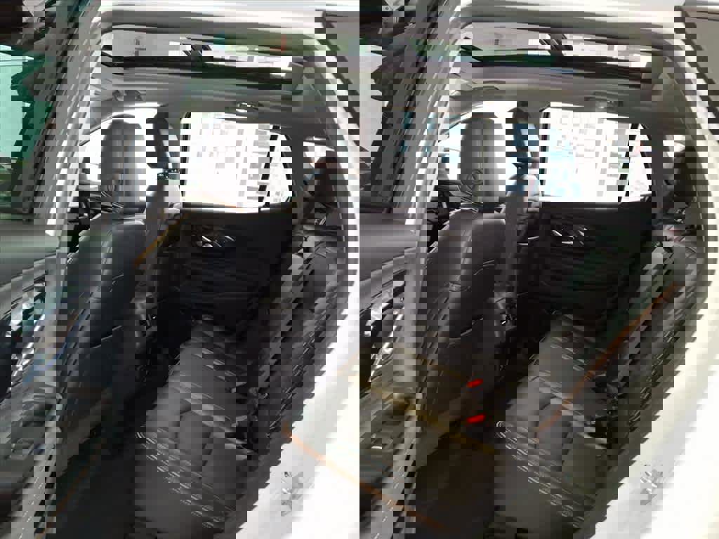 Used 2022 GMC Terrain AT4 w/ Infotainment Package II image 17