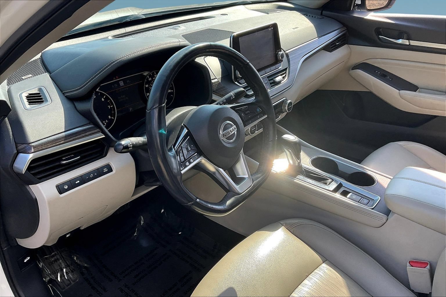 Used 2019 Nissan Altima 2.5 Platinum AWD/4WD image 16
