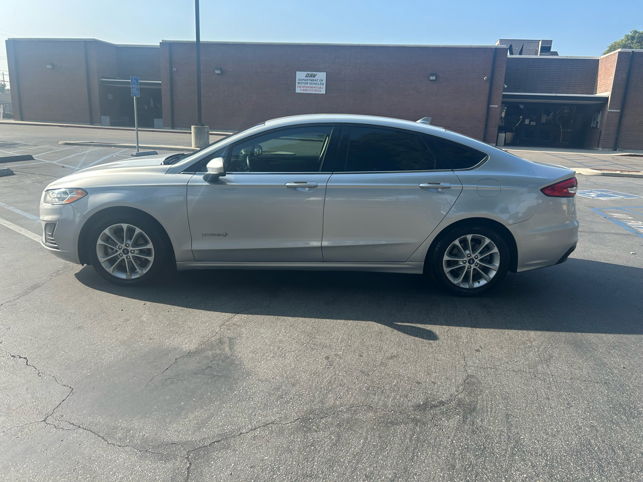 Used 2019 Ford Fusion SE image 24