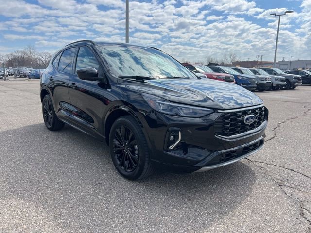 Certified 2023 Ford Escape ST-Line Elite image 3