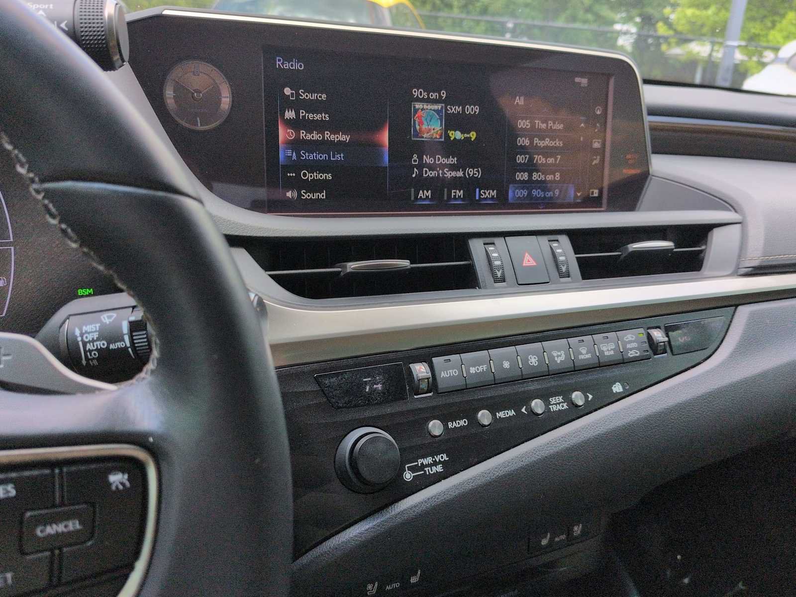Used 2019 Lexus ES 350 w/ Premium Package FWD image 30