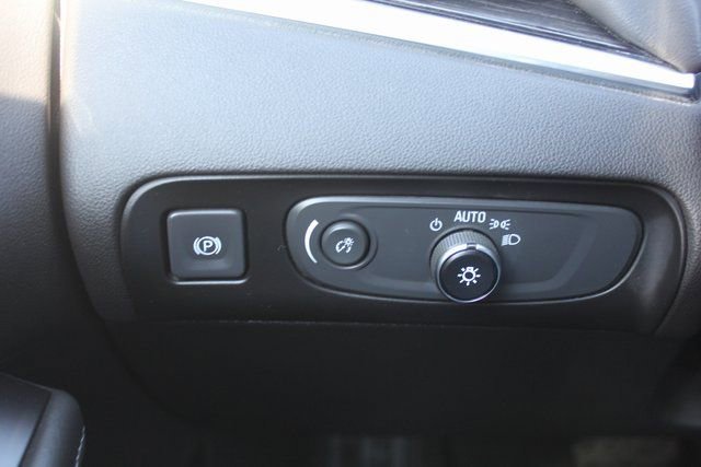 Used 2020 Buick Enclave Avenir w/ Avenir Technology Package image 29