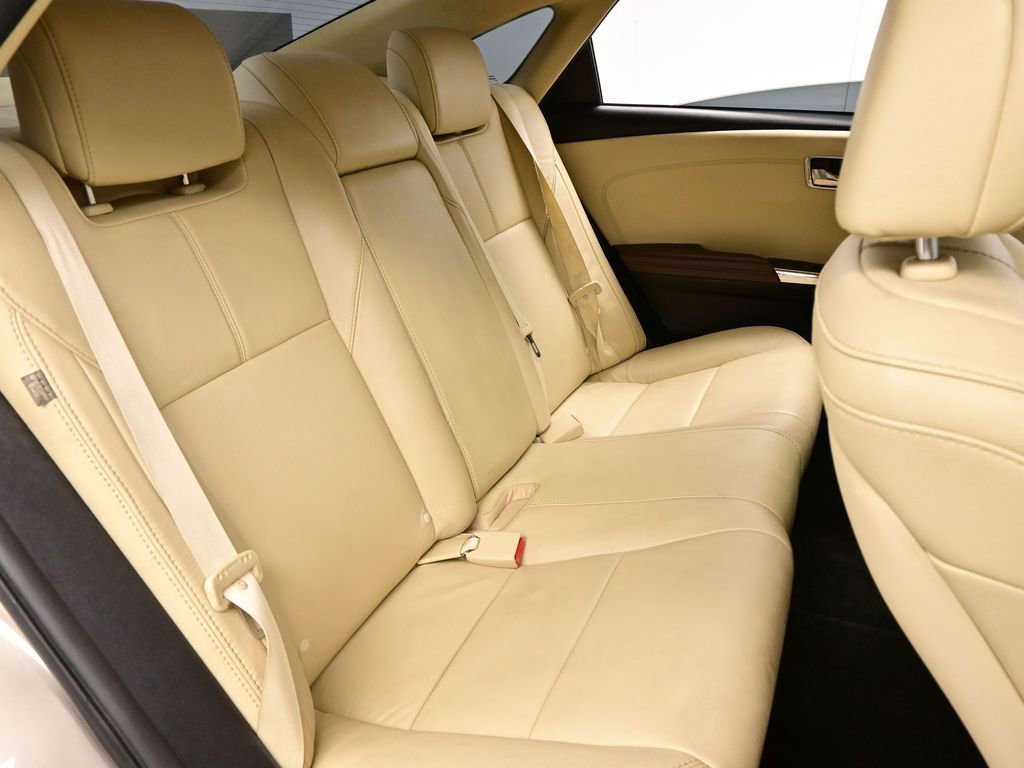 Used 2013 Toyota Avalon Limited image 27