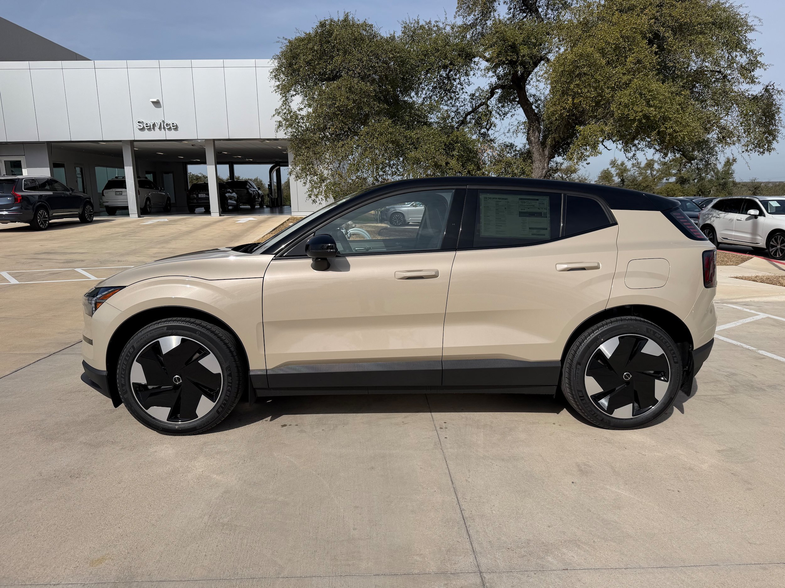 New 2026 Volvo EX30 Plus w/ Protection Package Premier AWD/4WD image 3