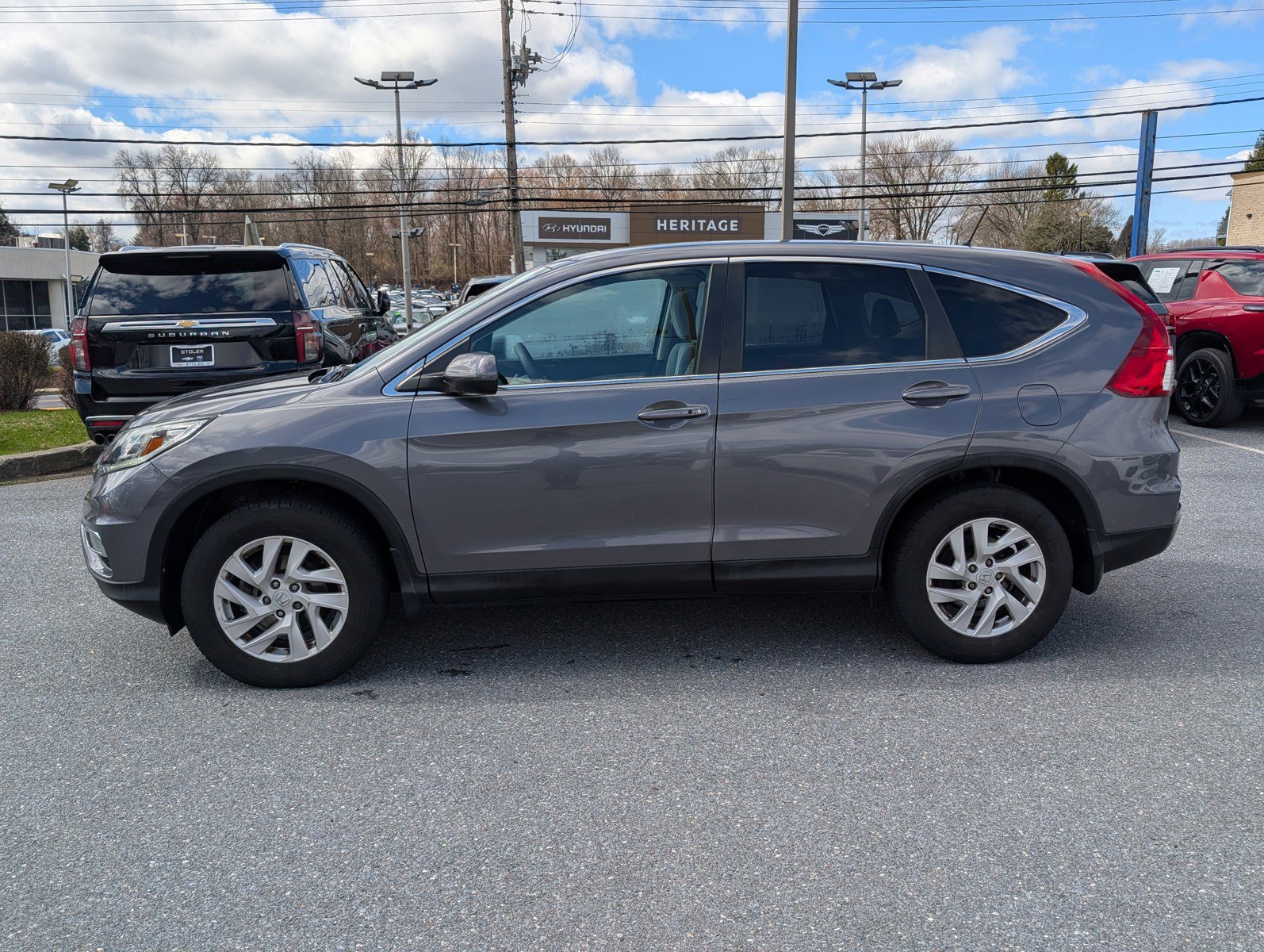 Used 2016 Honda CR-V EX image 2