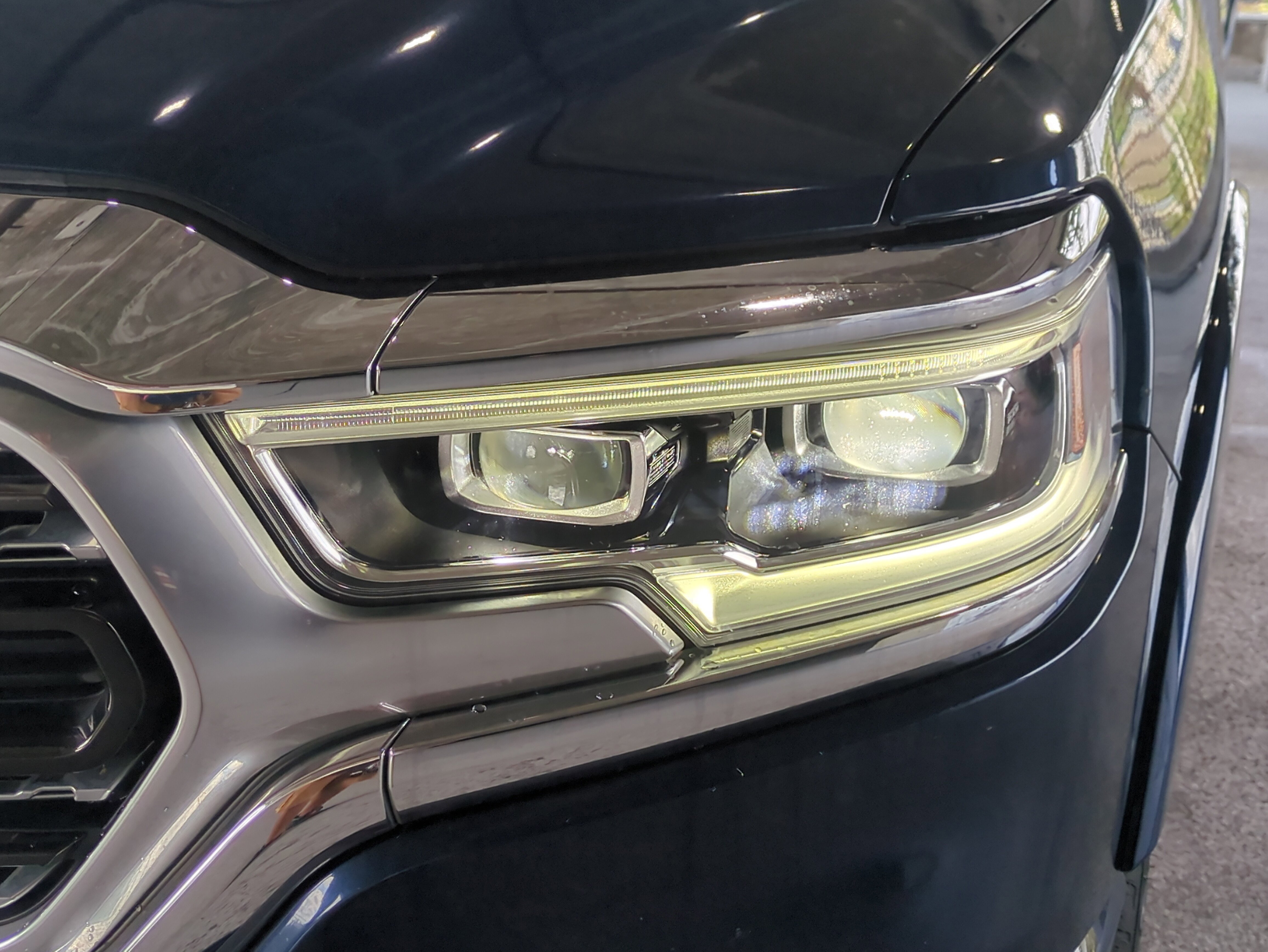 Used 2022 RAM 1500 Limited image 10